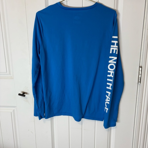 The North Face Long sleeve Tee, medium. - Picture 2 of 3